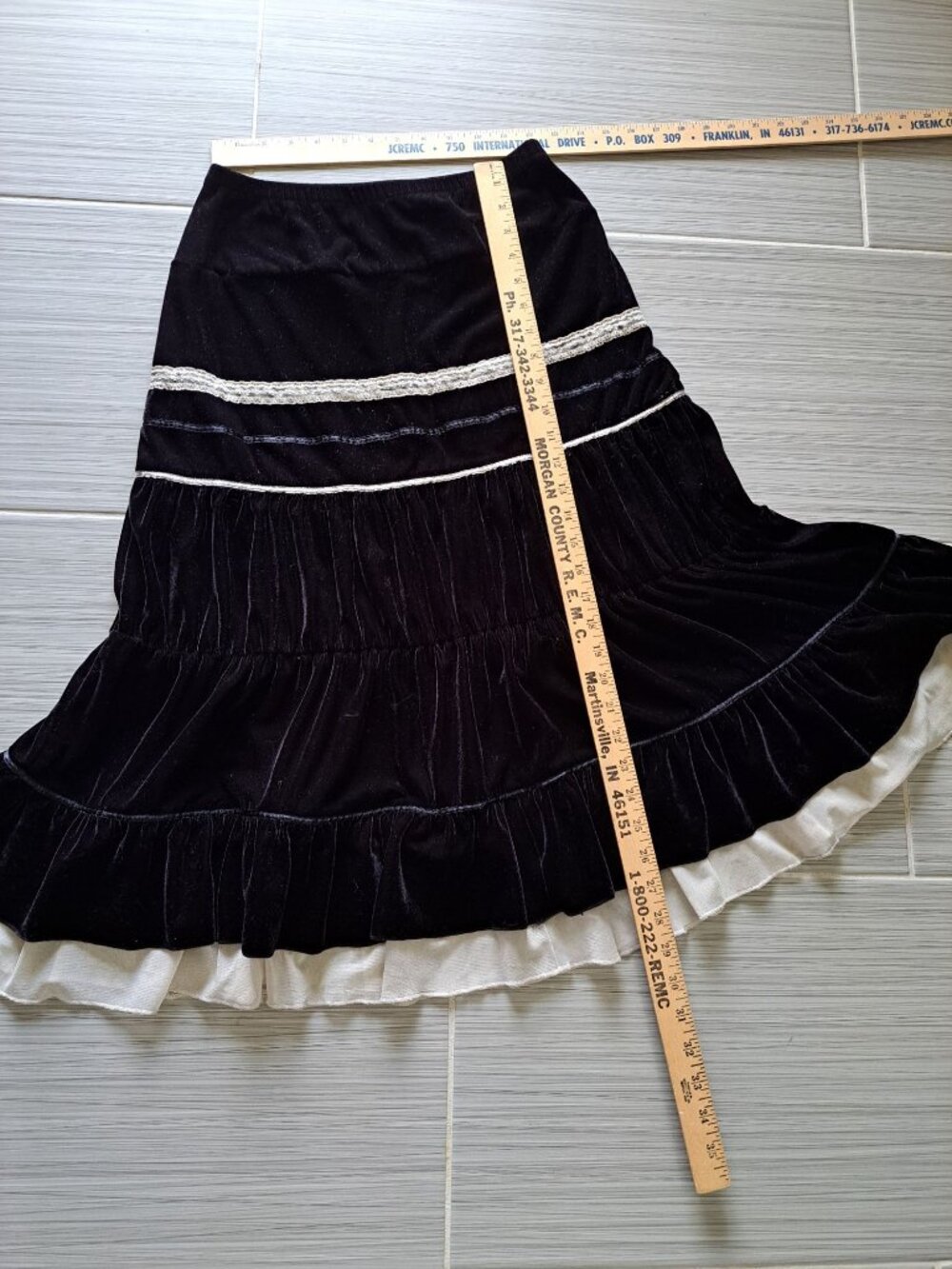 Vintage Velvet Maxi Skirt New York & Co Black Lace Ruffled Womens XS Festival - Picture 7 of 9